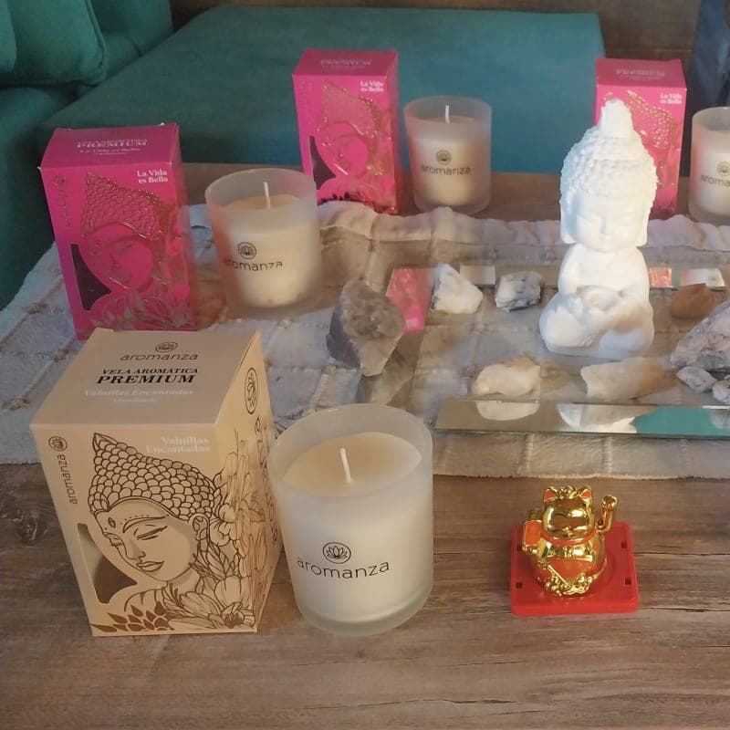 velas aromáticas de la marca Aromanza (línea Vela Aromática Premium).